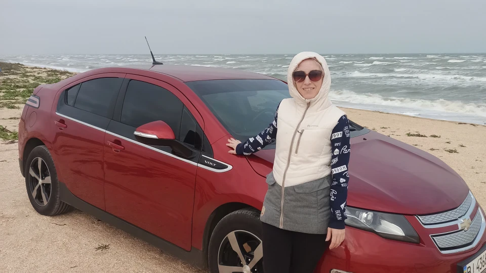 Chevrolet Volt Червоненька 2