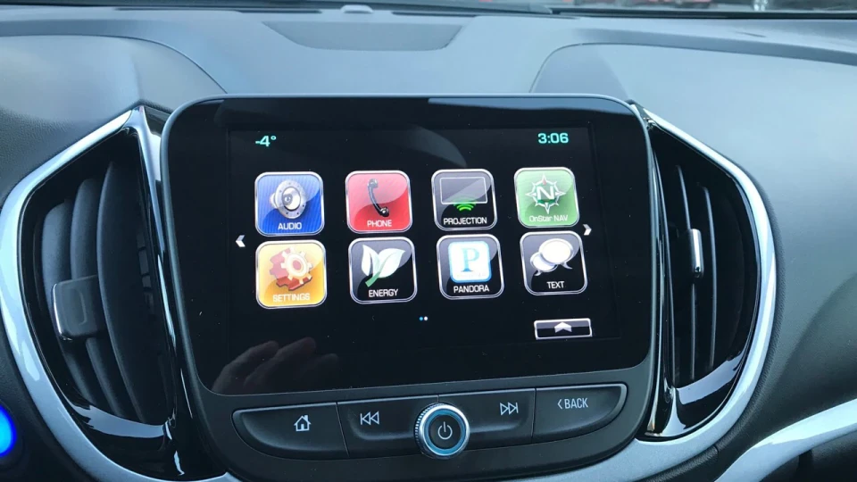 Chevrolet Volt Мокрий асфальт 2