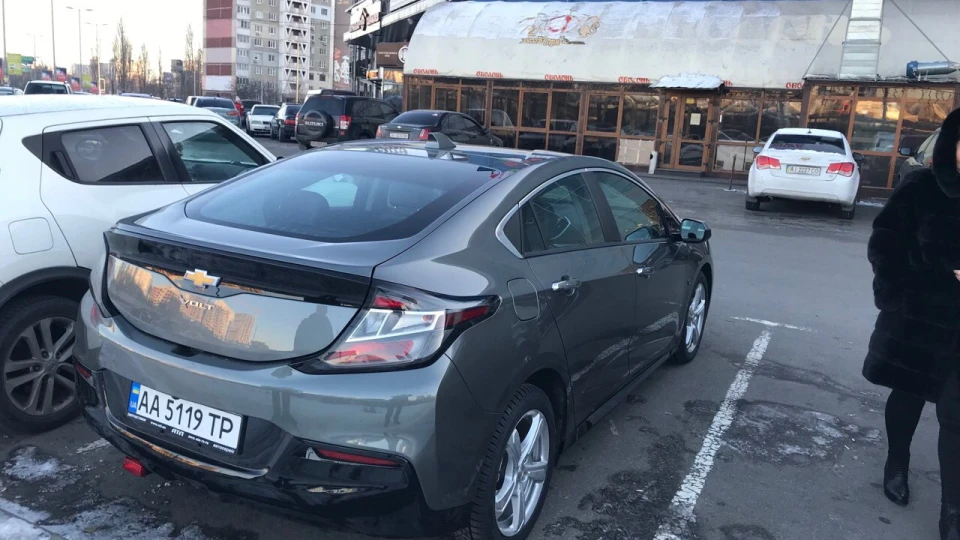 Chevrolet Volt Мокрий асфальт 5