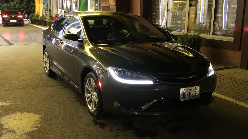 Chrysler 200 American Boy 2
