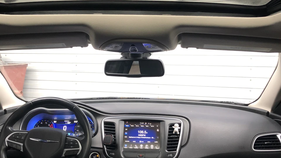 Chrysler 200 LIMITED 2