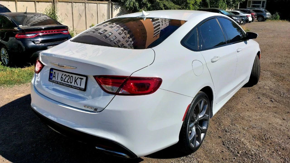 Chrysler 200 S