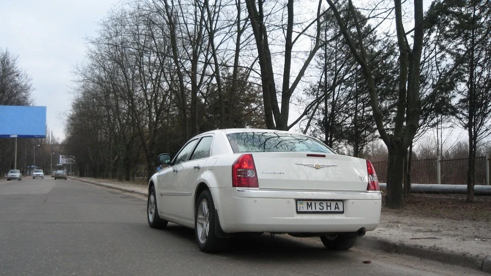 Chrysler 300C 3