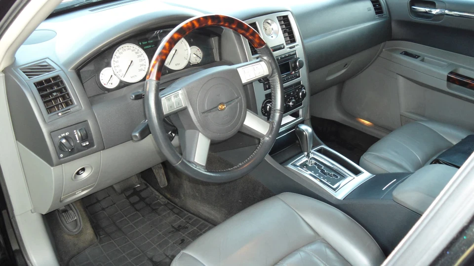 Chrysler 300C 3