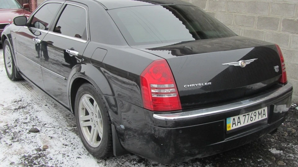 Chrysler 300C 3.5 Білий танк 3