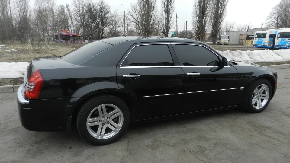 Chrysler 300C 5.7 4
