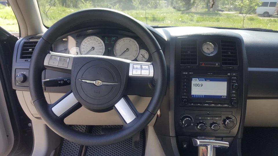 Chrysler 300C 5.7 5