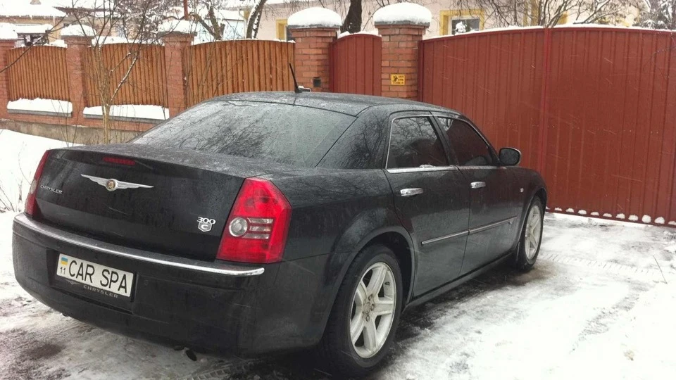 Chrysler 300C ОРЕНДА АВТО З ВОДІЄМ 4