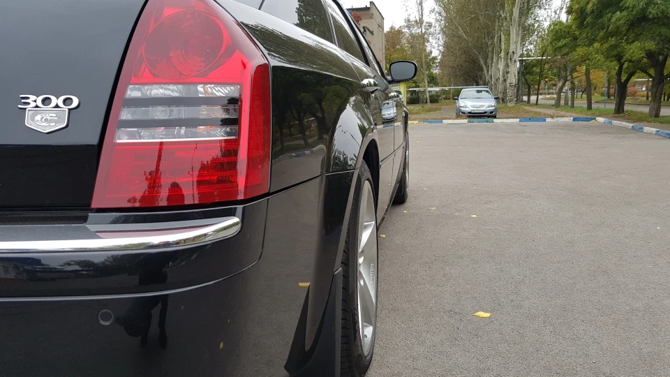 Chrysler 300C Бульдог 2