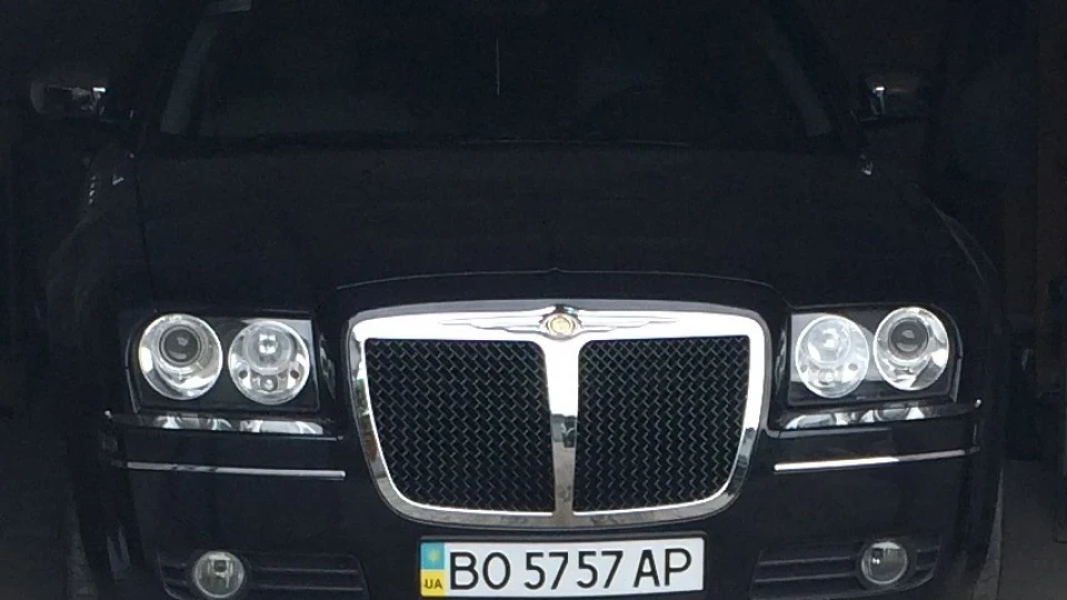 Chrysler 300C Dragon