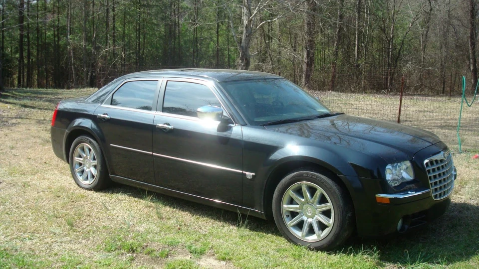 Chrysler 300C HEMI 5