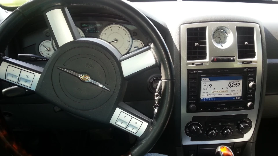 Chrysler 300C HEMI 4