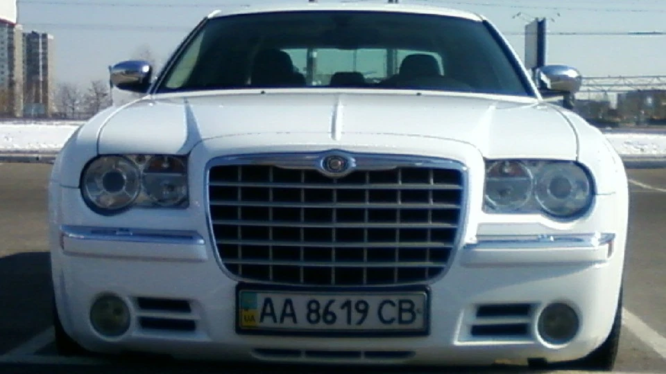 Chrysler 300C З чорного в білий 5