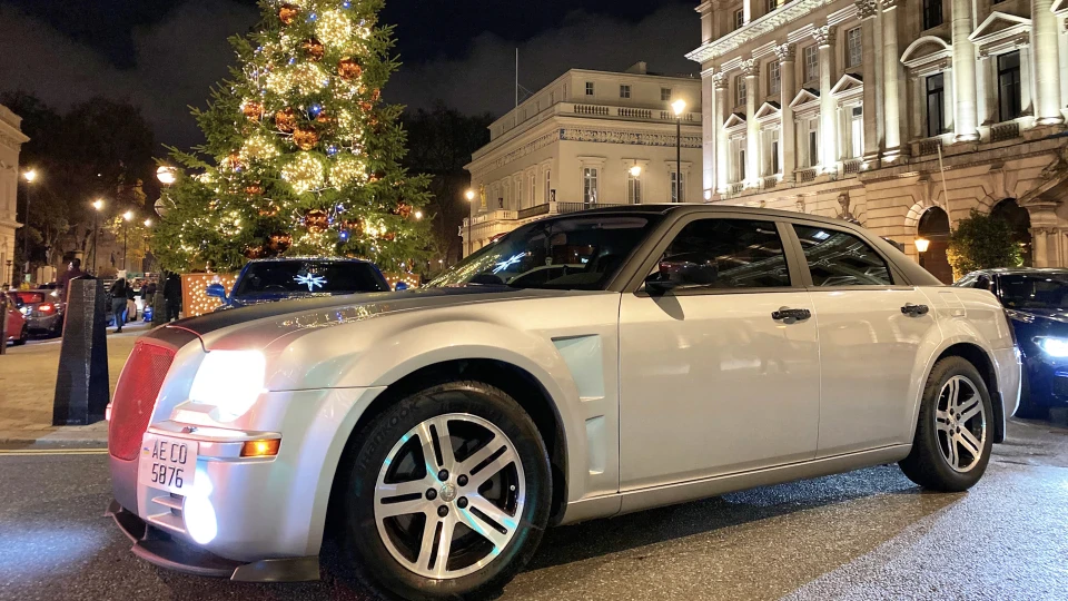 Chrysler 300C MAD WHIP 2