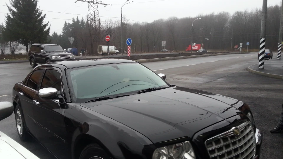 Chrysler 300C Royal Alligatore. 5