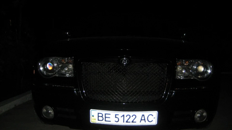 Chrysler 300C Сама брутальність V6 2