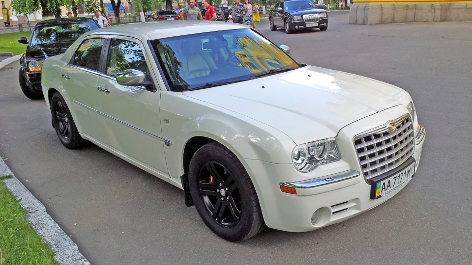 Chrysler 300C SRT design 5