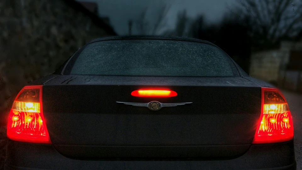 Chrysler 300M 4