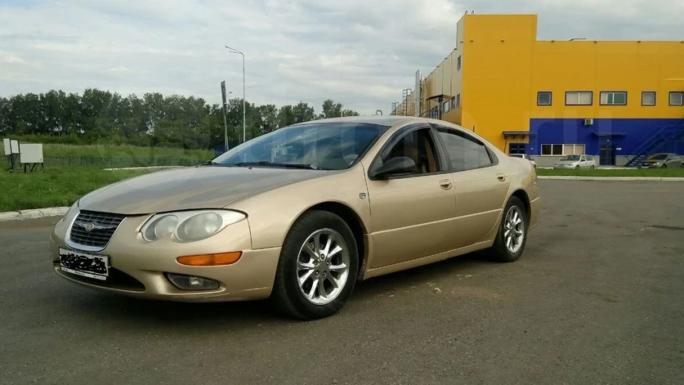 Chrysler 300M 3