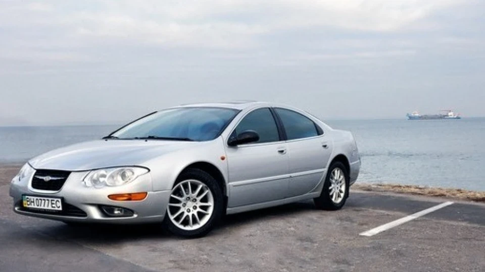 Chrysler 300M Deluxe 2