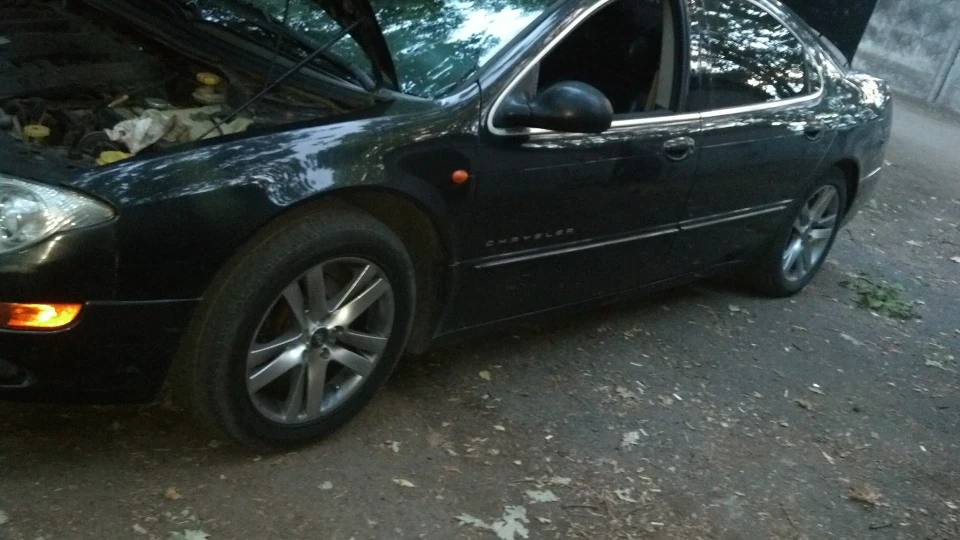 Chrysler 300M onyx 3