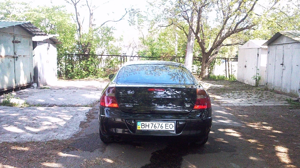 Chrysler 300M самець 3