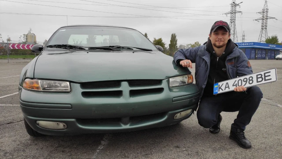 Chrysler Cirrus LX 3