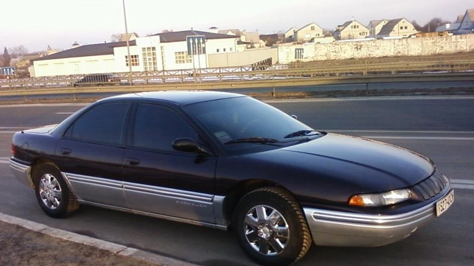 Chrysler Concorde коричневий хамелеон 3