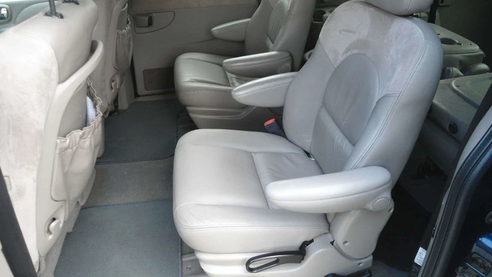 Chrysler Grand Voyager Limited 2