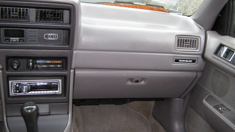 Chrysler Le Baron 2.5 турбо 4