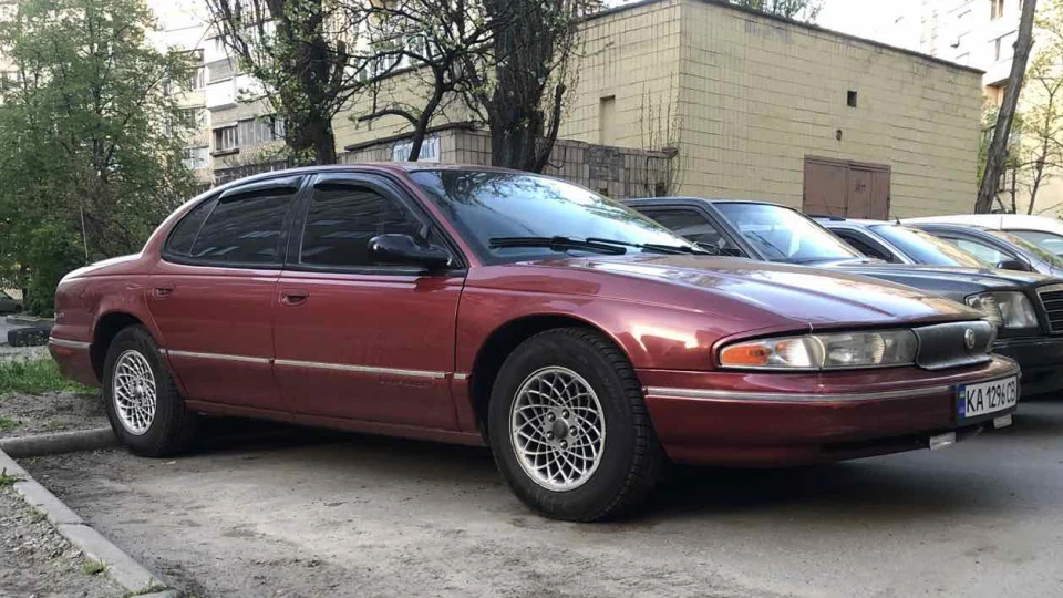 Chrysler LHS