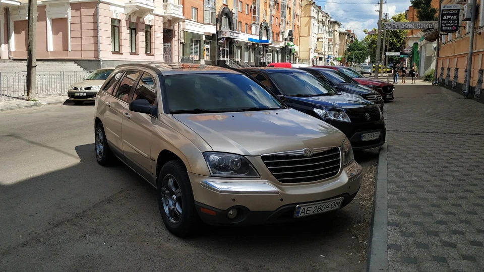 Chrysler Pacifica From USA with Love 3