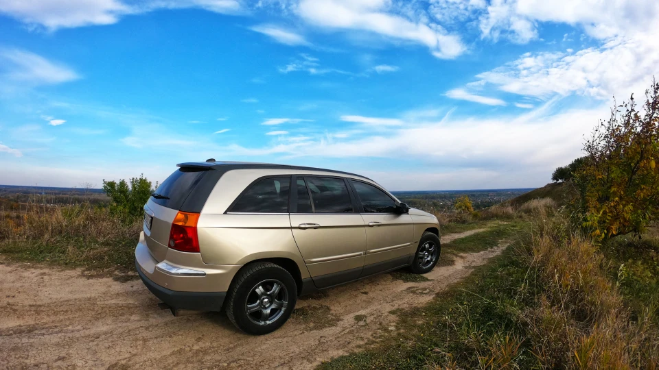 Chrysler Pacifica From USA with Love 4