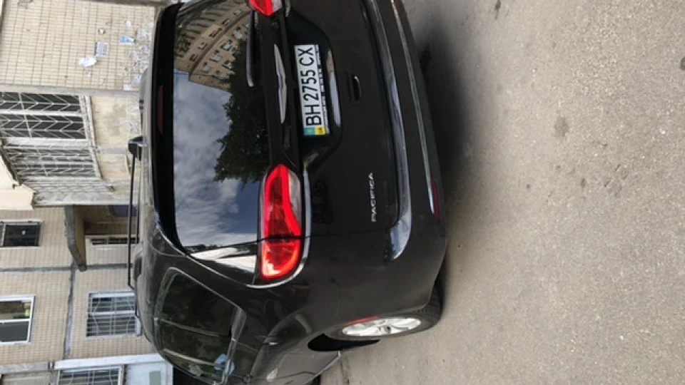 Chrysler Pacifica Сигара 2