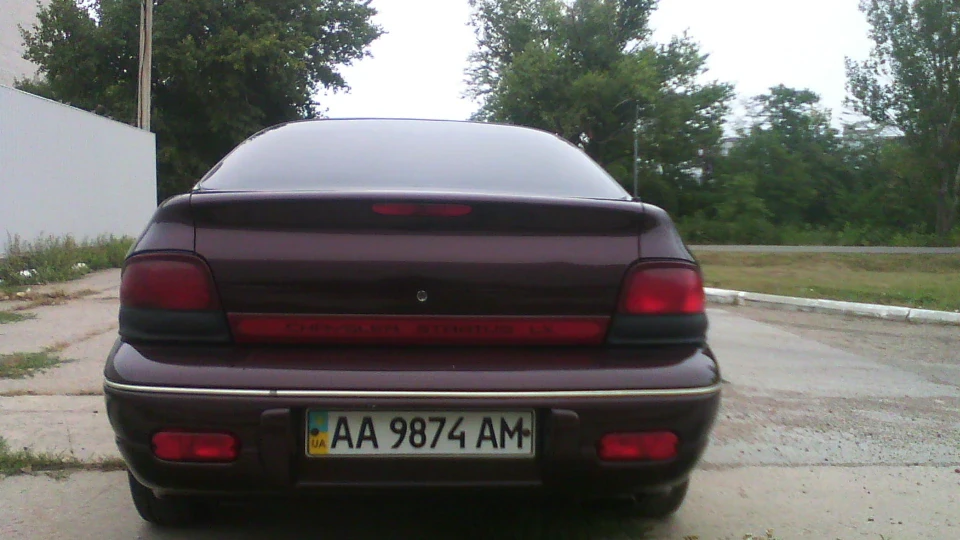 Chrysler Stratus 3
