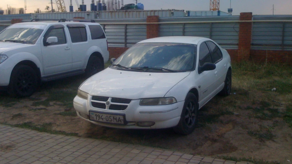 Chrysler Stratus 2.5 V6 LX