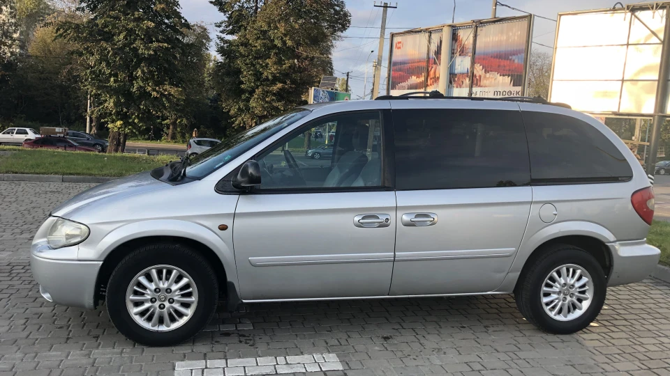 Chrysler Voyager 3