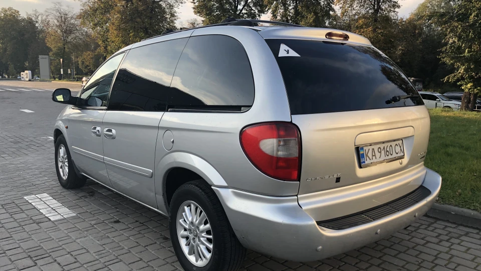 Chrysler Voyager 5