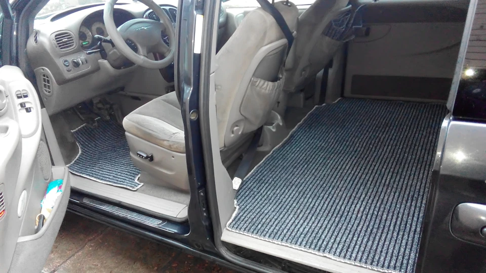 Chrysler Voyager 2.5 CRD Executive 4