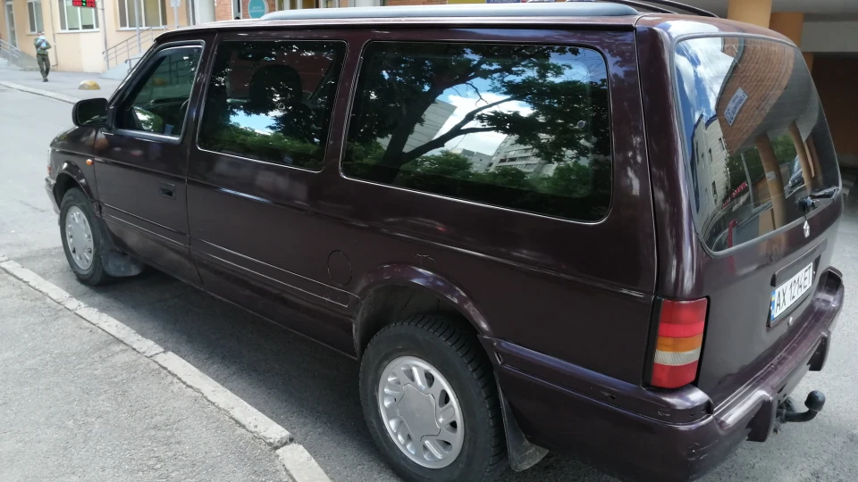 Chrysler Voyager 3.3 V6 2