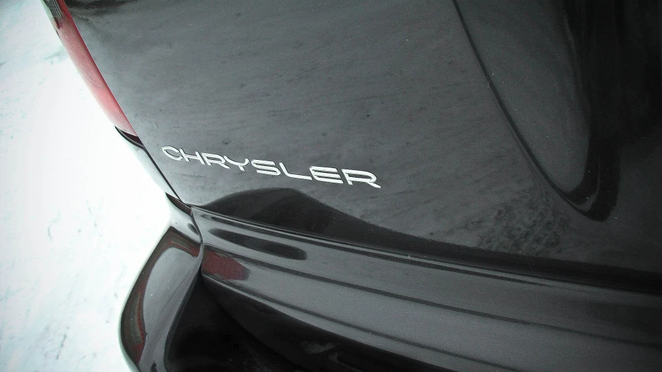 Chrysler Voyager BLACK LX 3