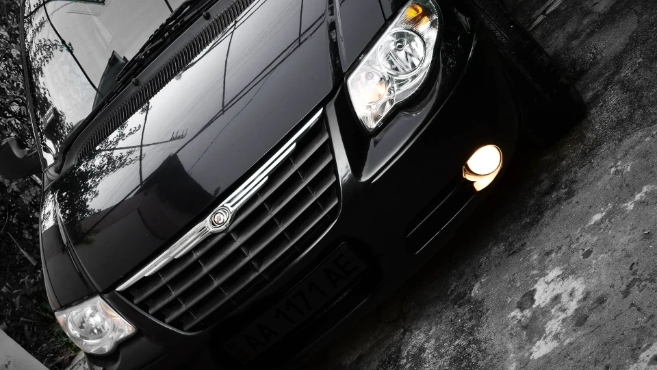 Chrysler Voyager BLACK LX 4