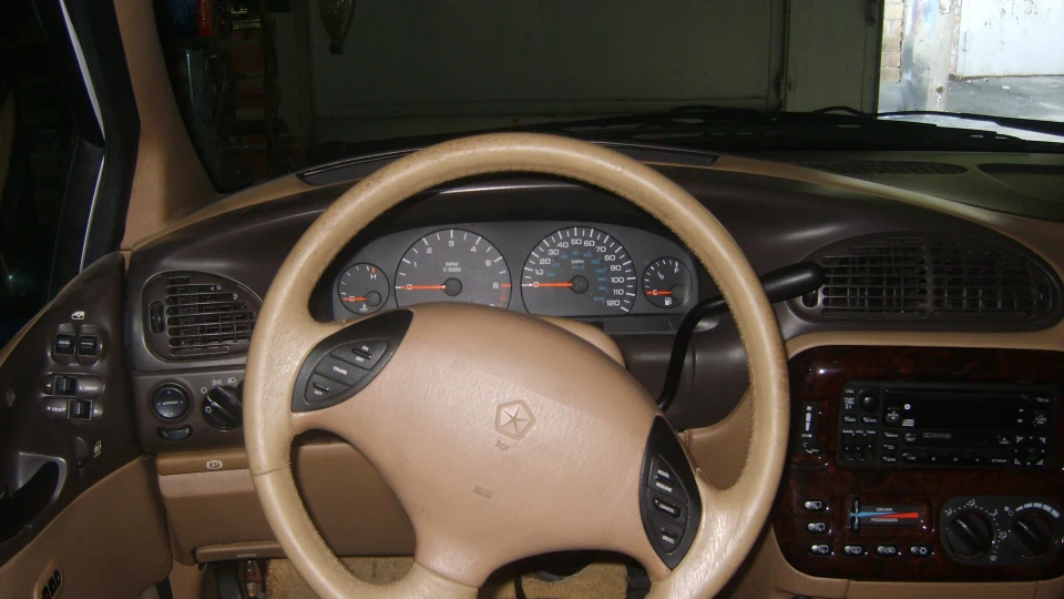 Chrysler Voyager Grand Voyadger 3