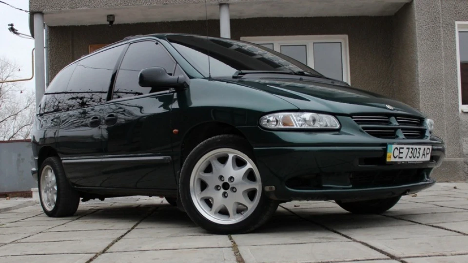 Chrysler Voyager SE 2