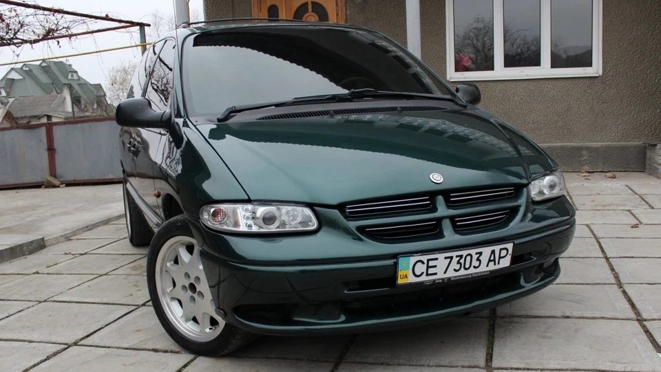 Chrysler Voyager SE 3