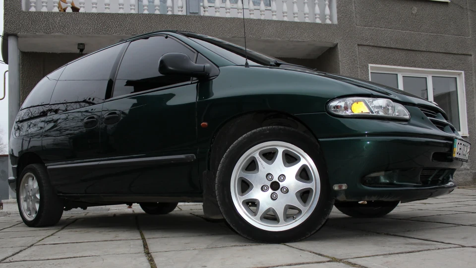 Chrysler Voyager SE 4