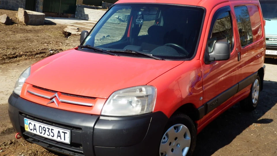 Citroen Berlingo 1,9 трактор 3