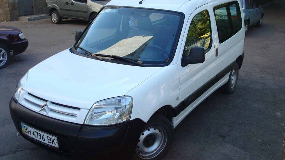 Citroen Berlingo бегемотик-роботяга