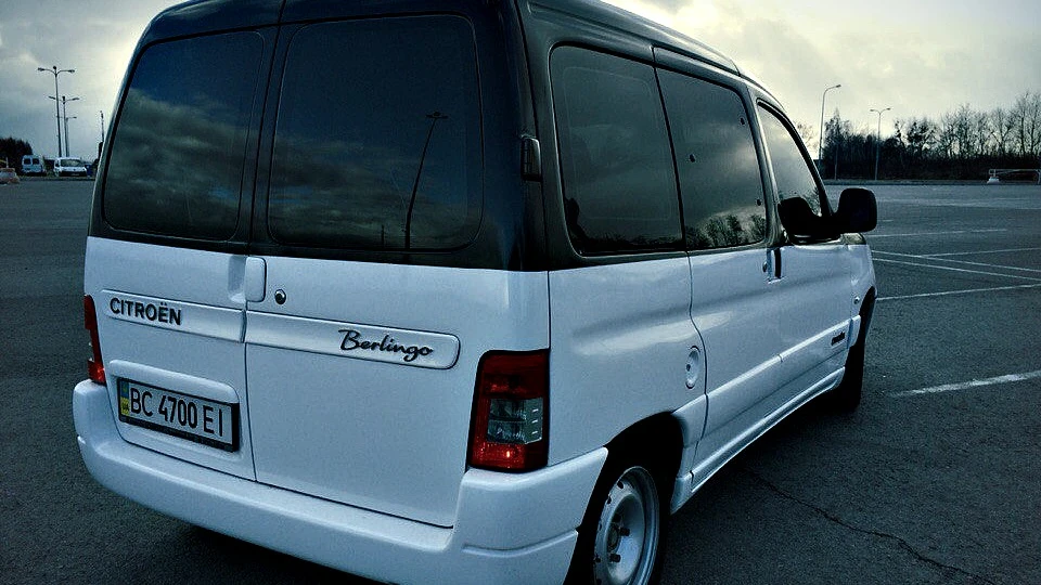 Citroen Berlingo Black and White 4
