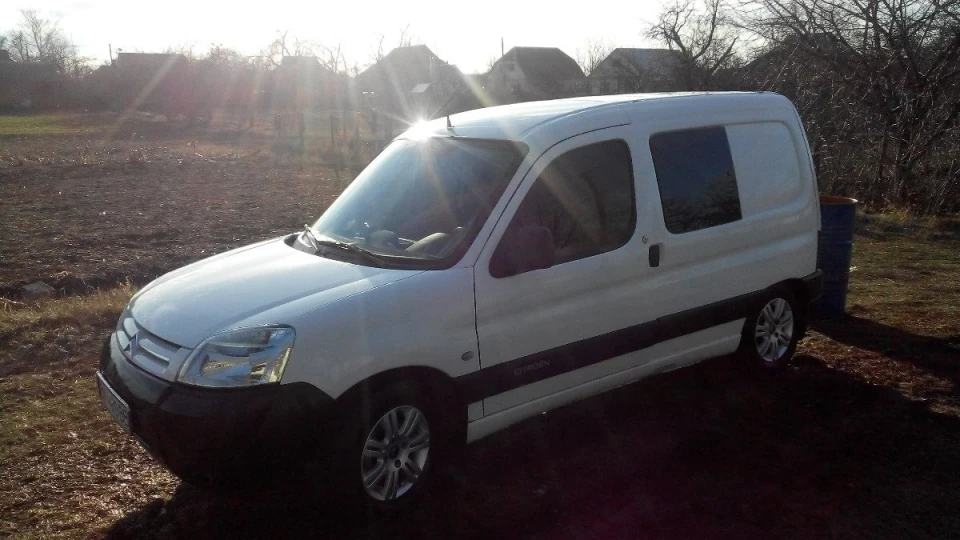 Citroen Berlingo HDi 2.0turbo Пломбір 3